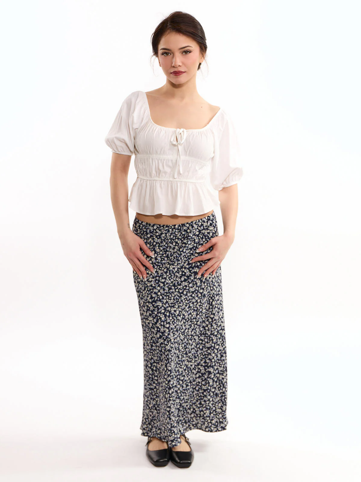 Cindy Bubble Short Sleeve Tie-Front Top - Image 3