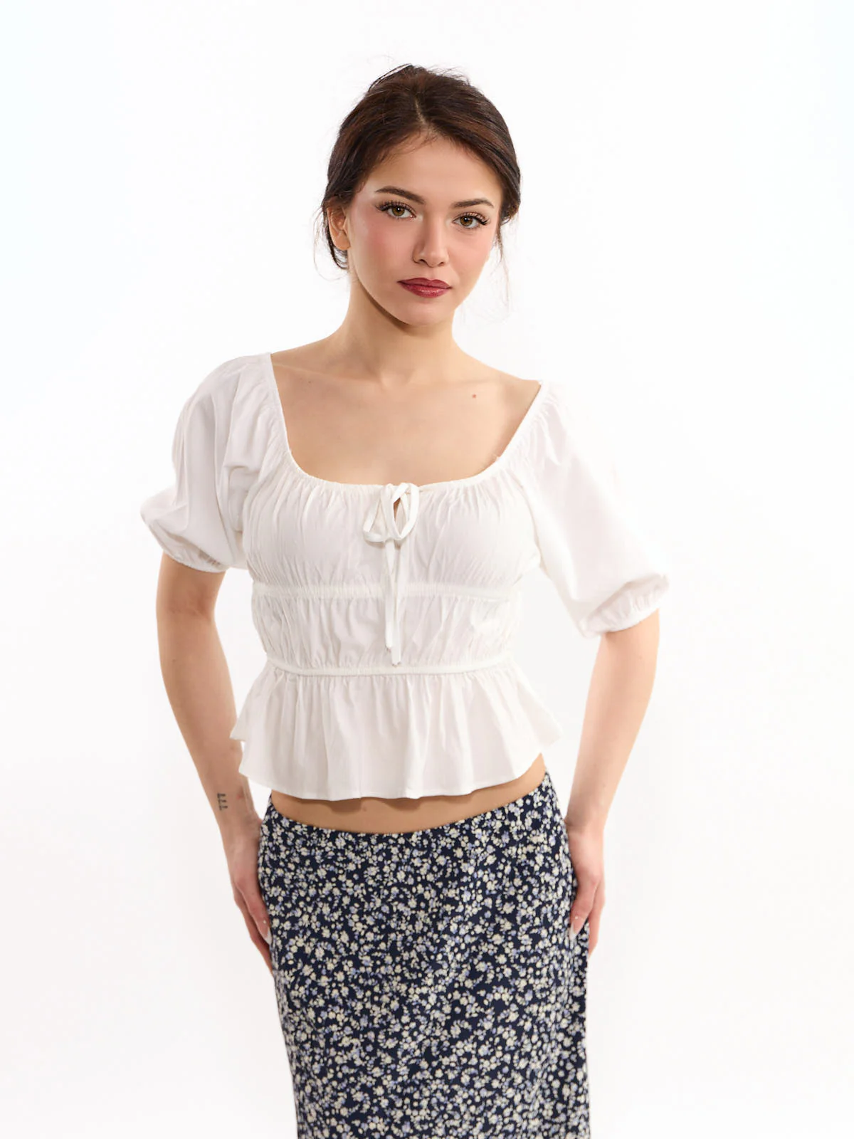 Cindy Bubble Short Sleeve Tie-Front Top - Image 4