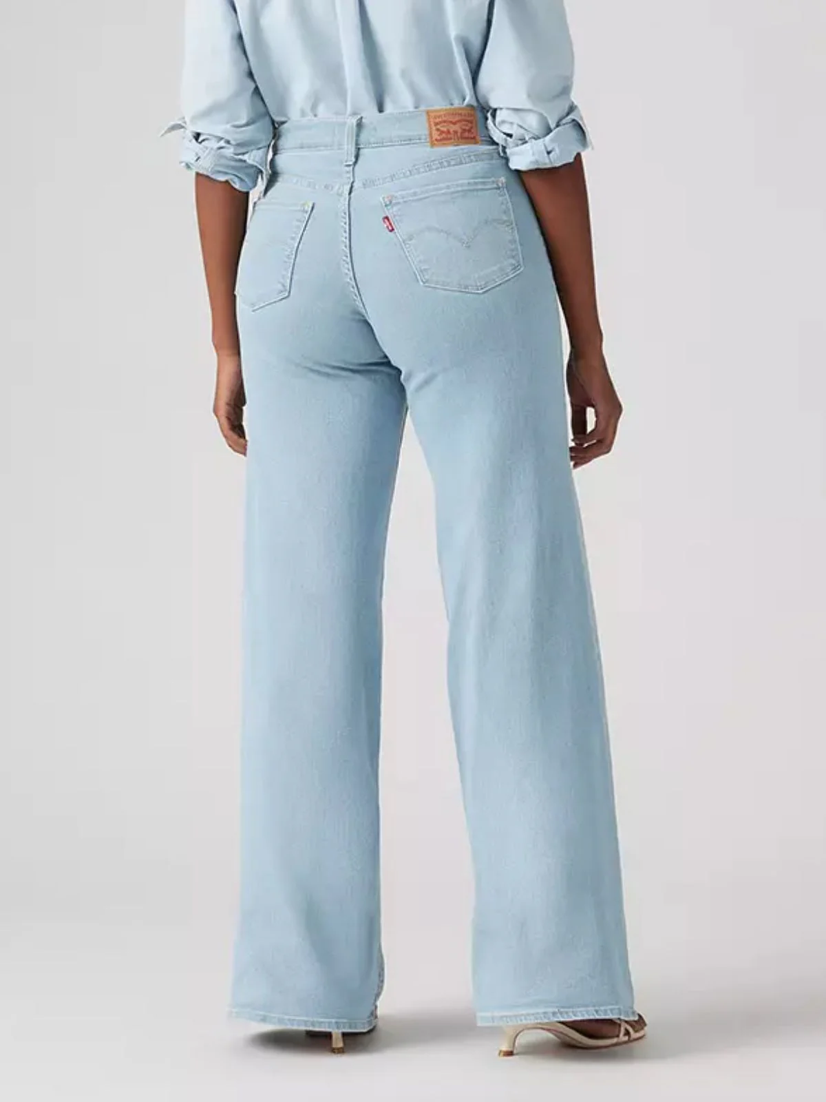 Levi’s 318 Shaping Wide Leg Jeans Tall Glass of Water - Image 2