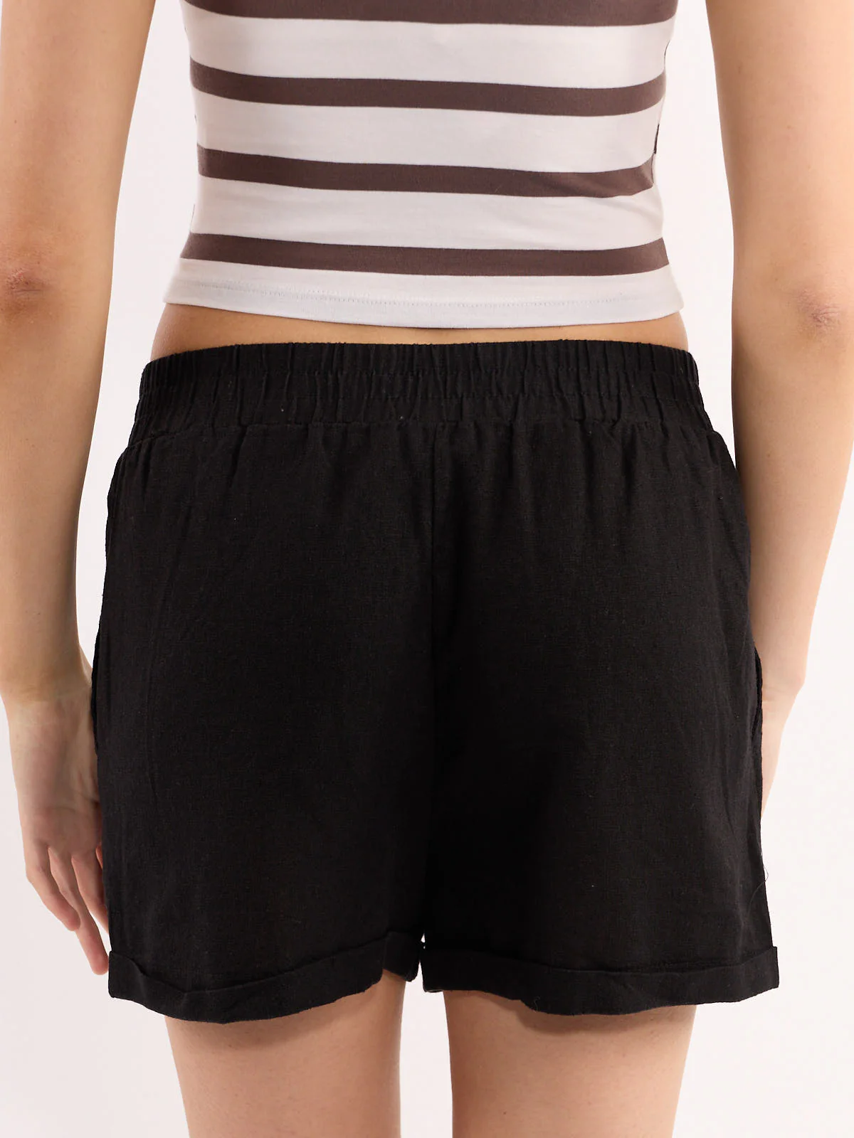 Linen Cuffed Short