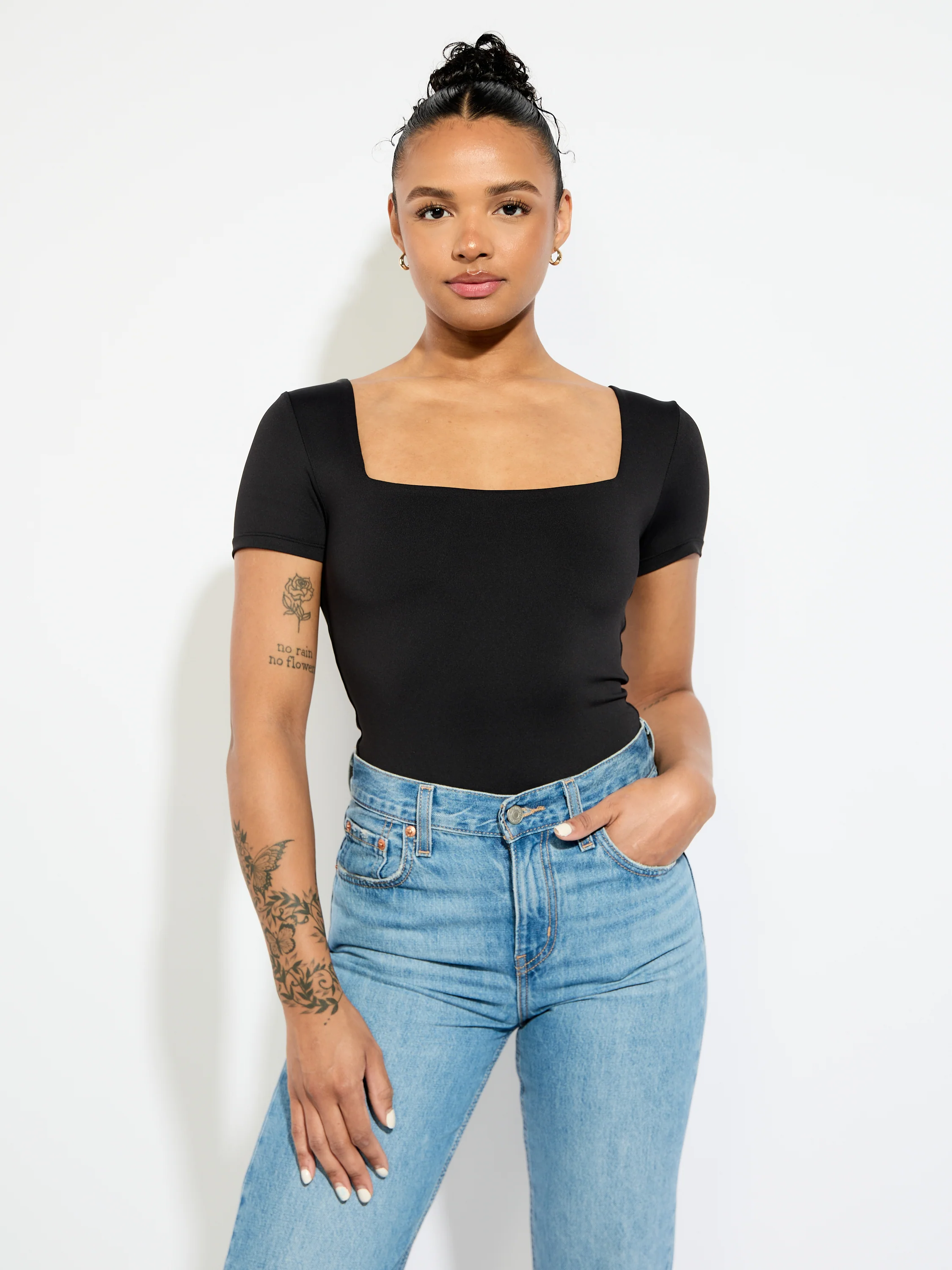 Second Skin Stacy Square Neck Short Sleeve Bodysuit - Image 9
